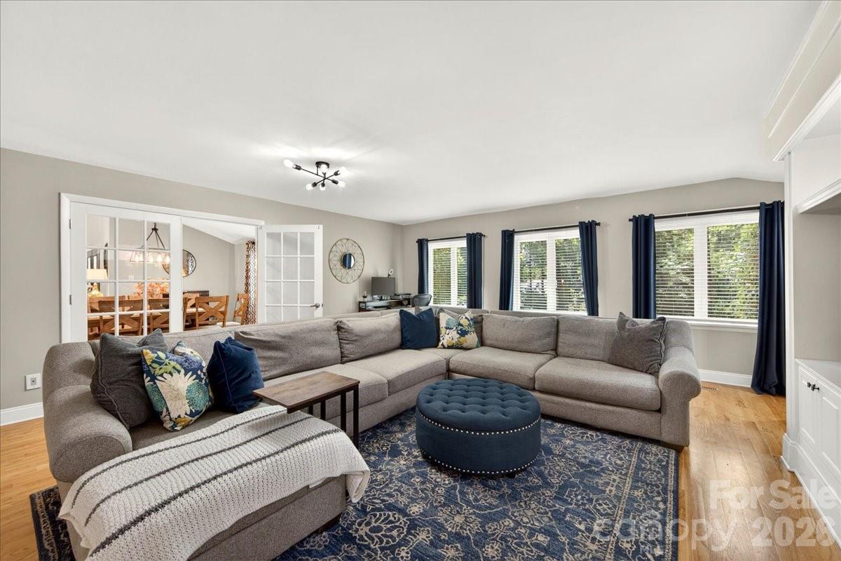3816 Smokerise Hill Drive