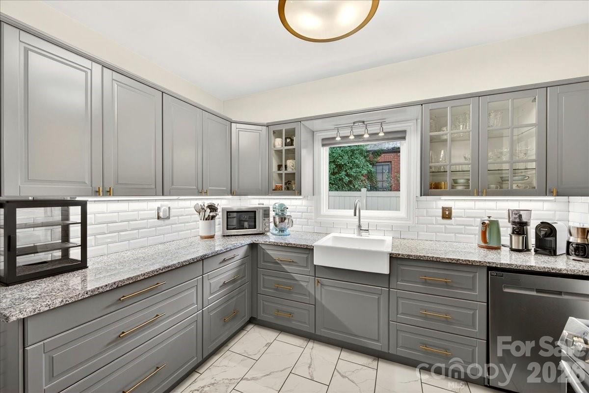 2225 Ashley Road