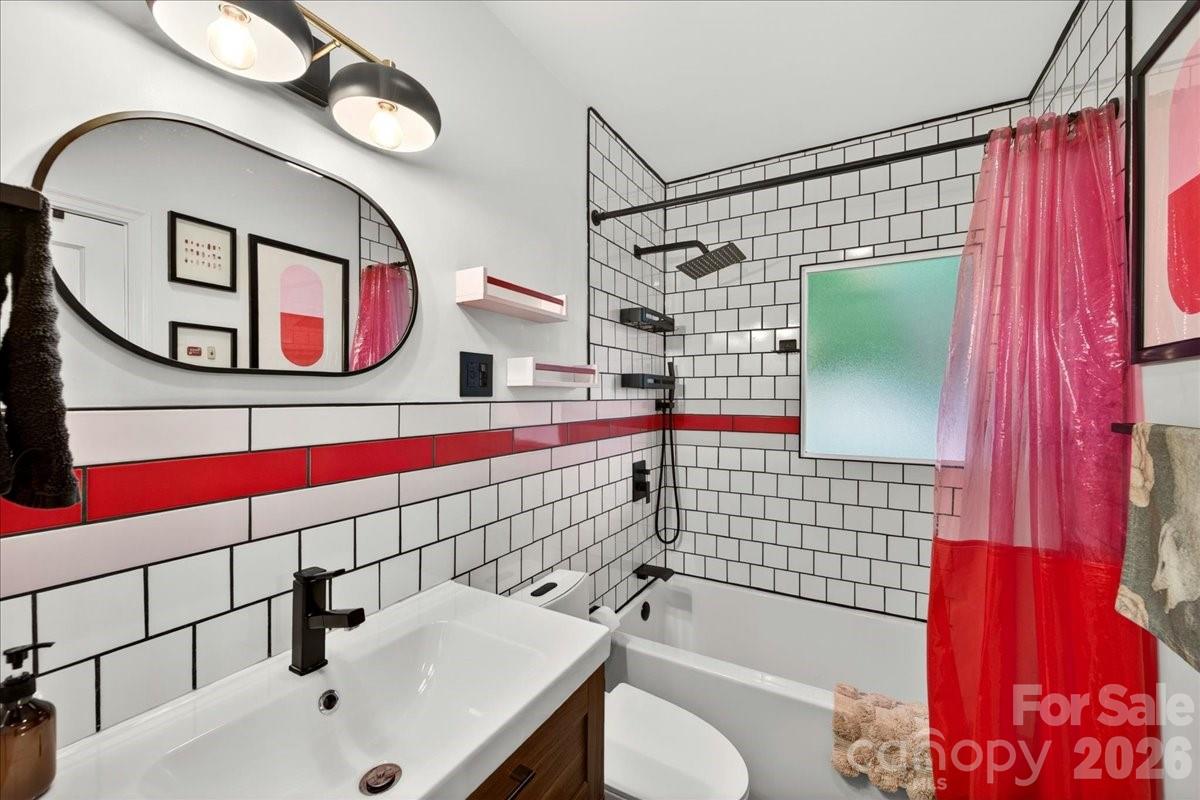 2225 Ashley Road