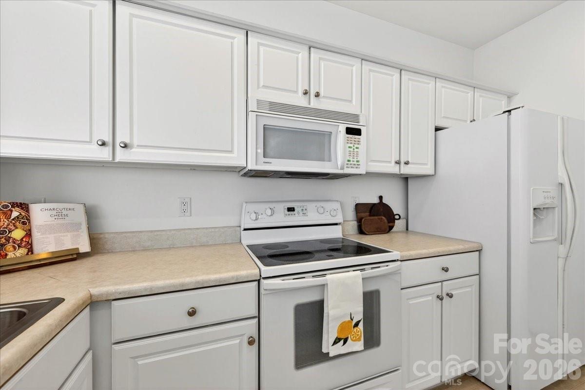 6222 Professional Boulevard