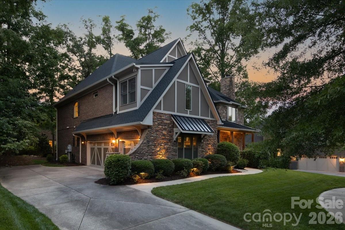 2702 Cecily Court