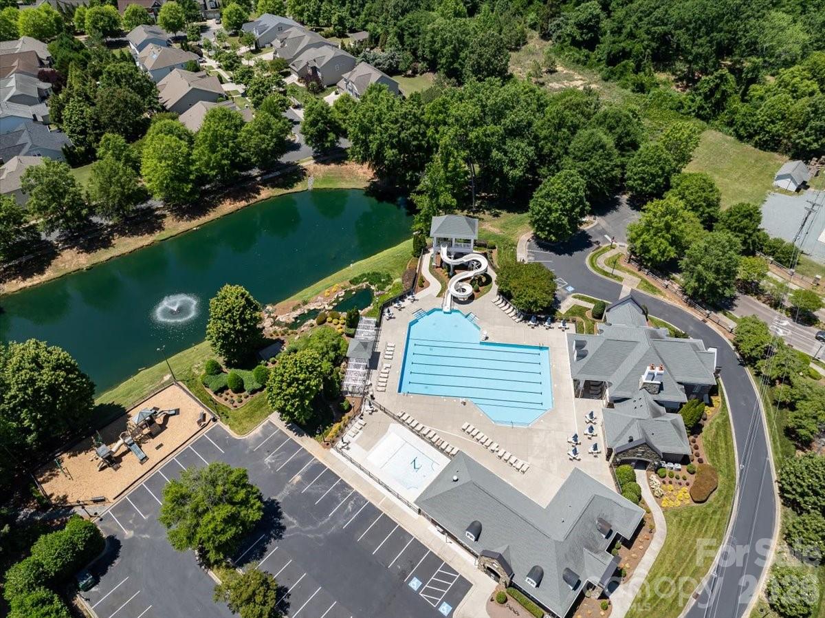 2702 Cecily Court