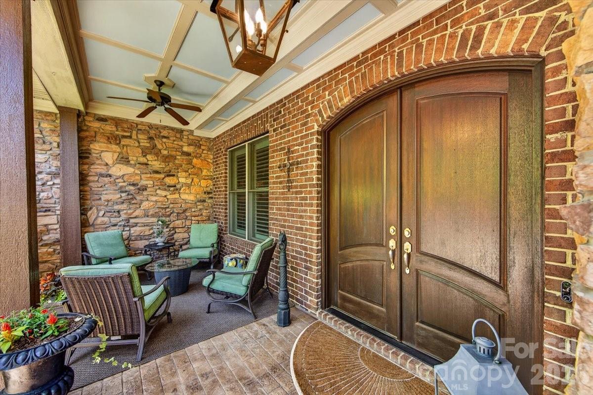 2702 Cecily Court