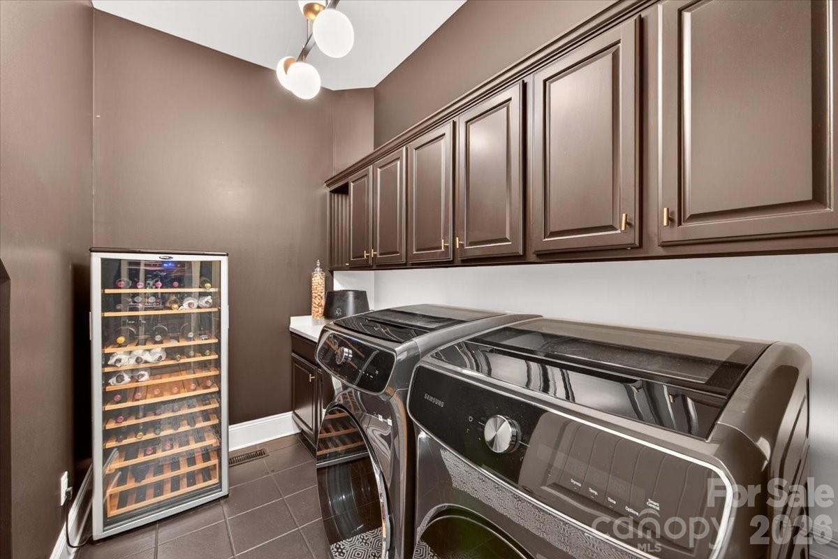 2702 Cecily Court