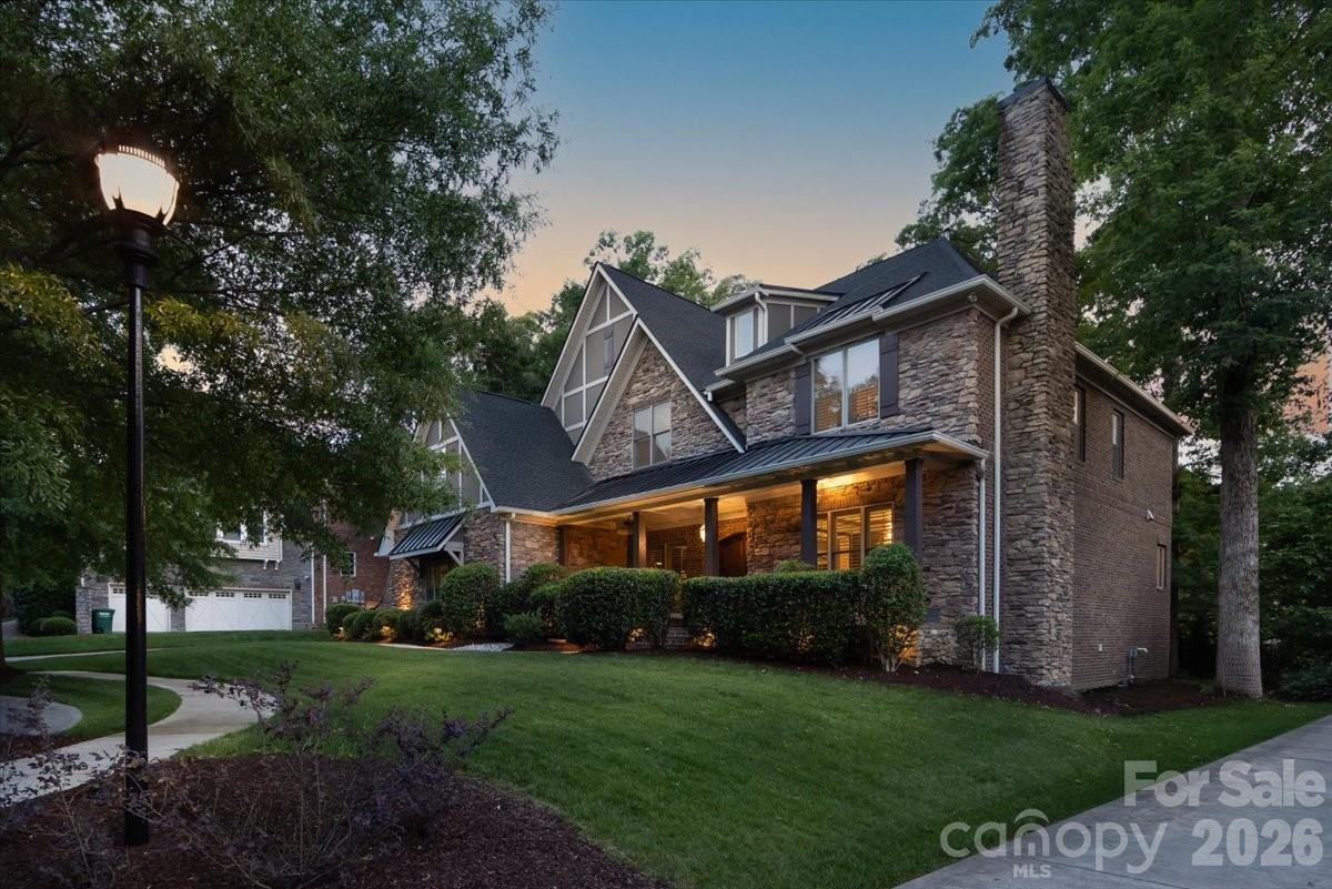 2702 Cecily Court