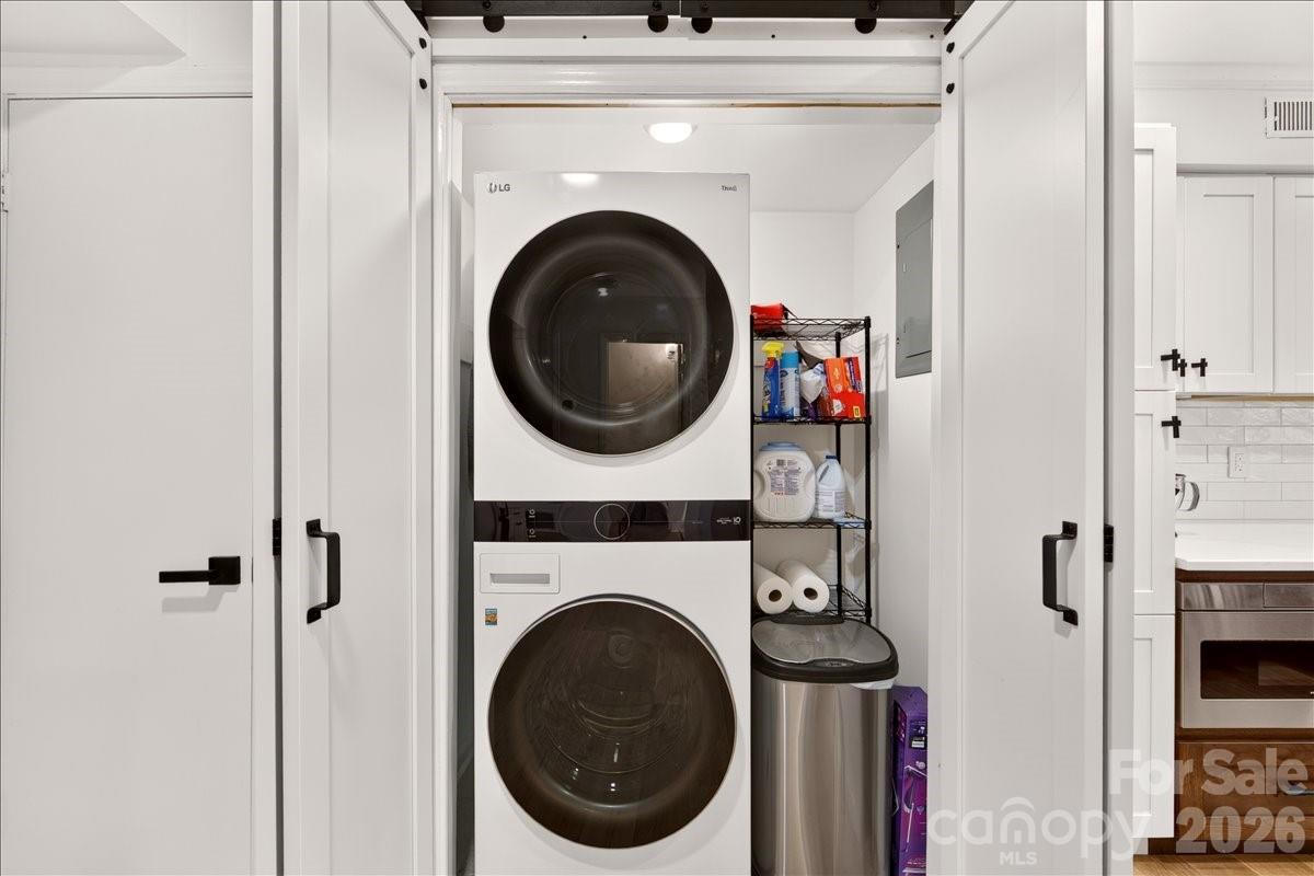 3500 Colony Road Unit: E