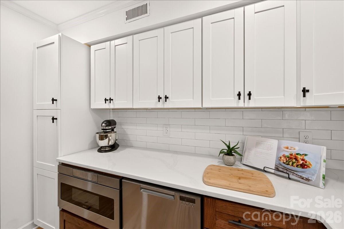 3500 Colony Road Unit: E