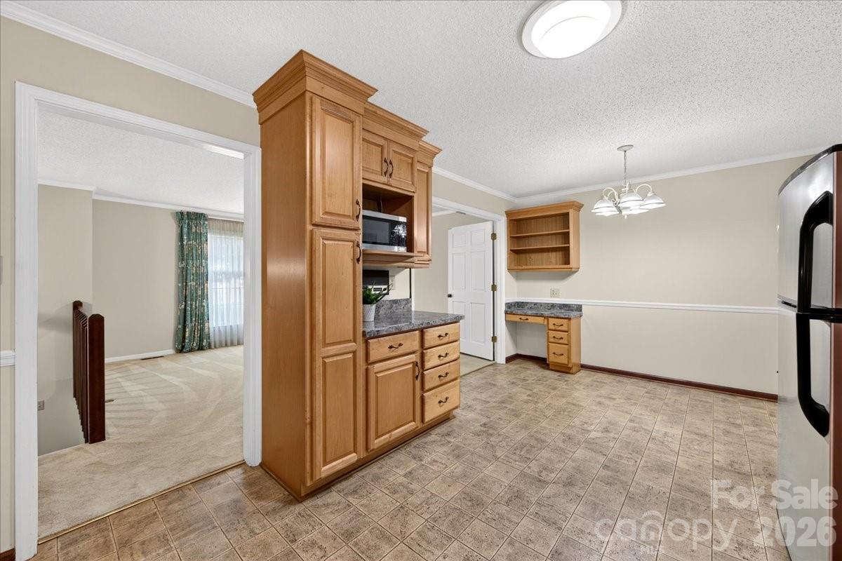 5000 Cedar Forest Drive
