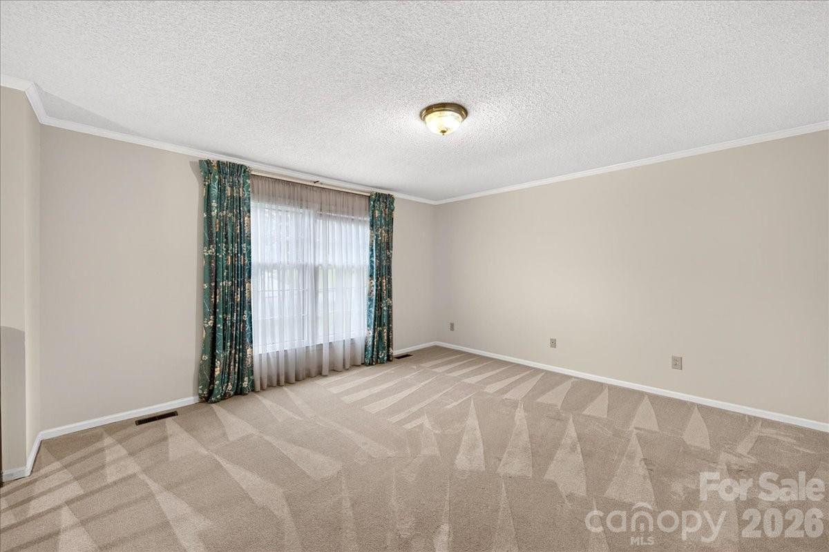 5000 Cedar Forest Drive