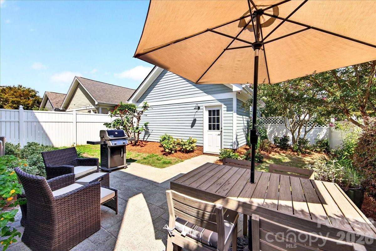 7014 Blakeney Greens Boulevard