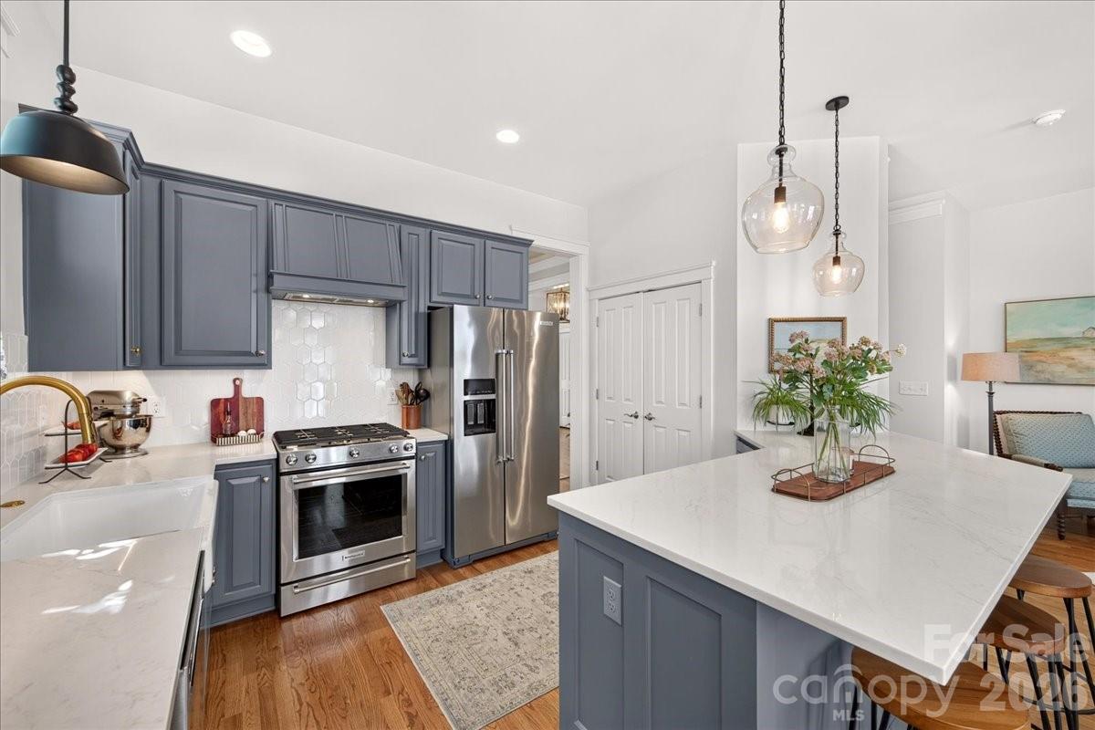 7014 Blakeney Greens Boulevard