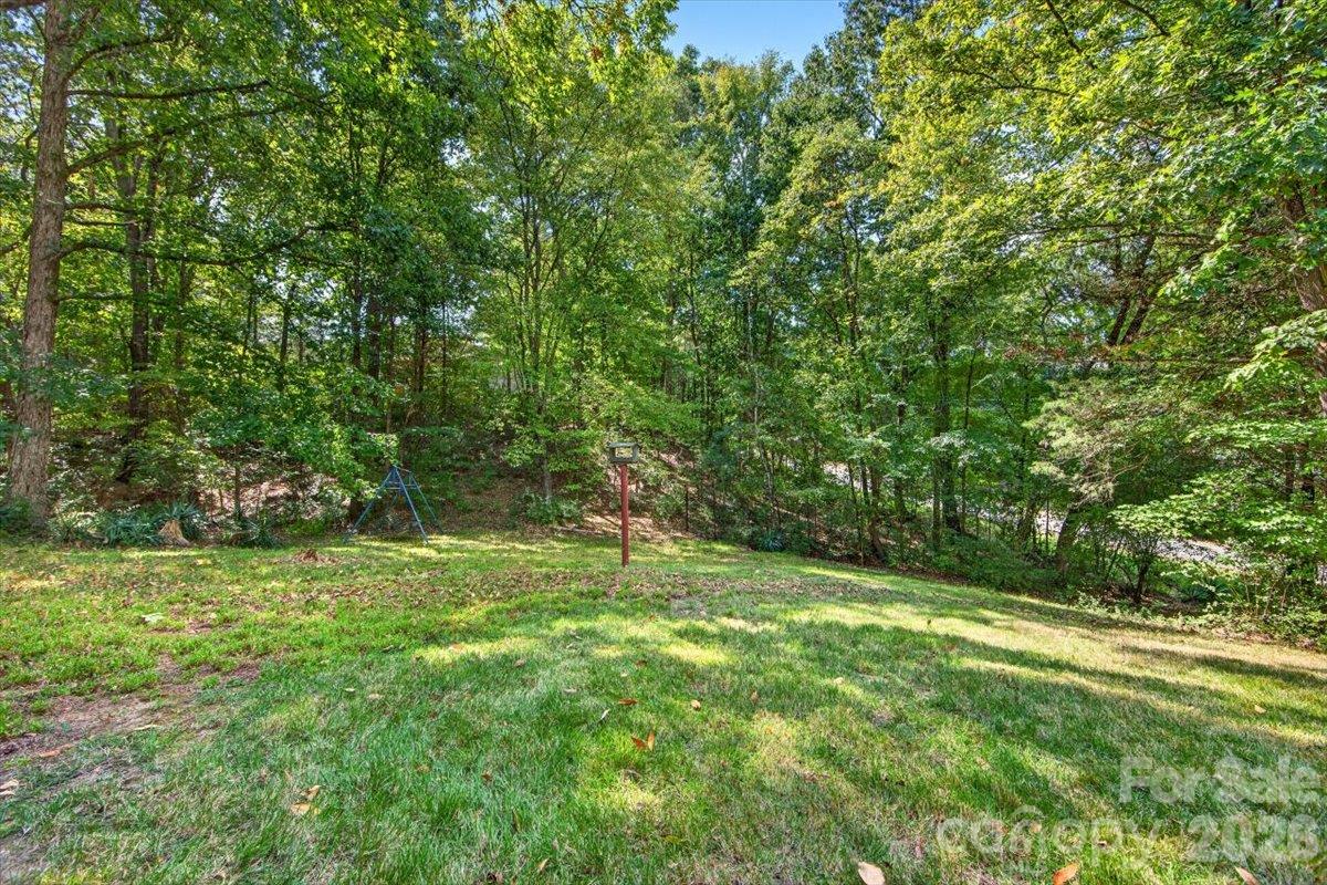 16 Cove Creek Place SE