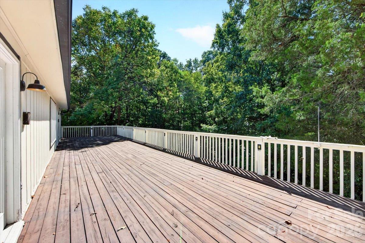 16 Cove Creek Place SE