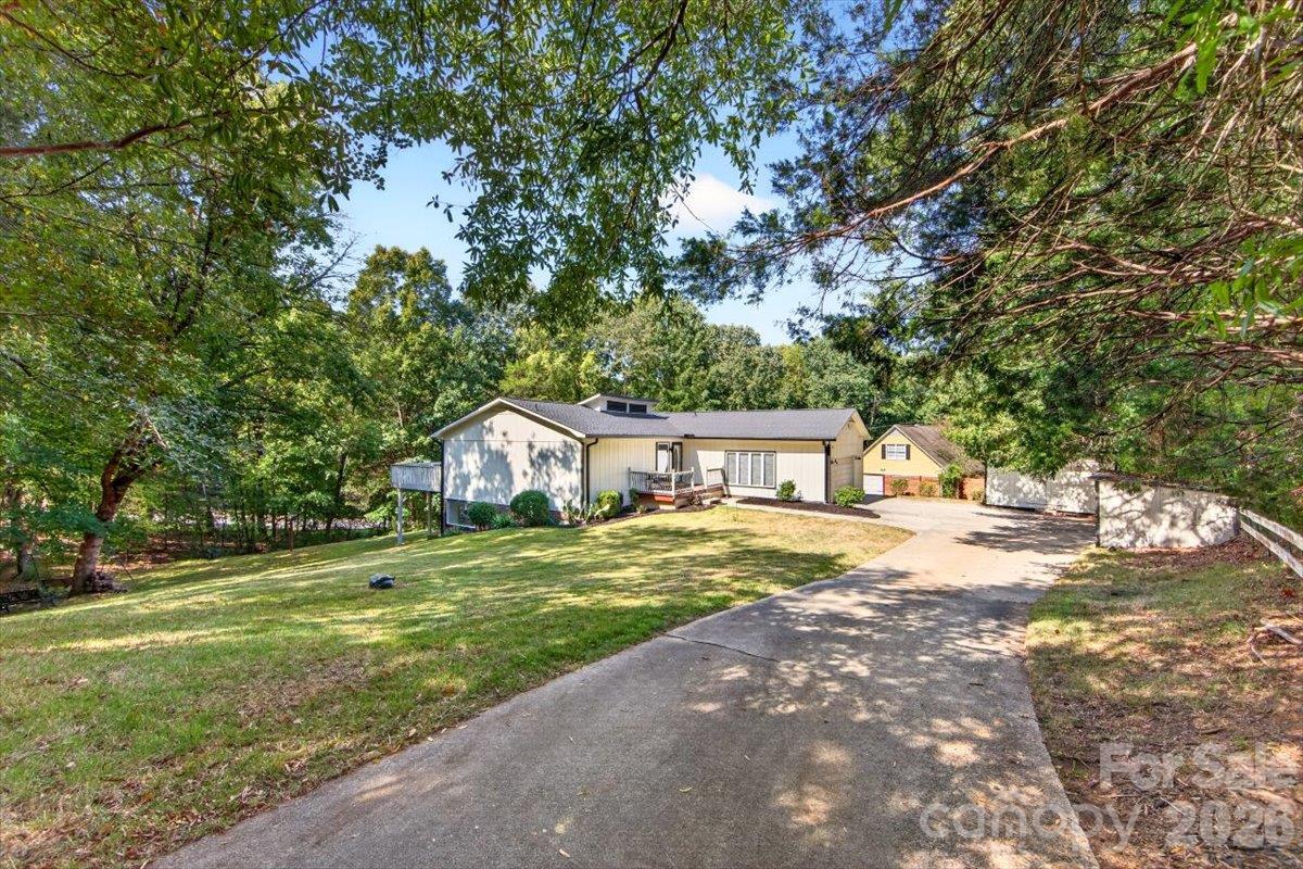 16 Cove Creek Place SE