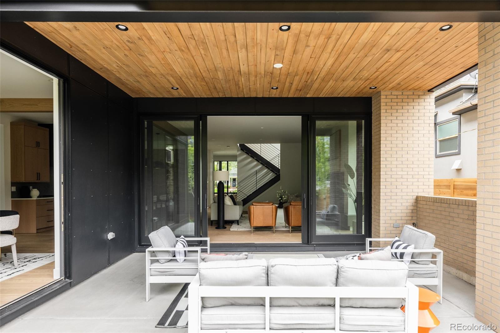 2435 S Josephine Street