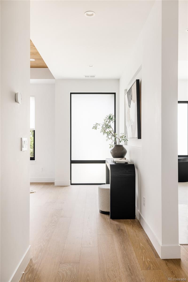 2435 S Josephine Street