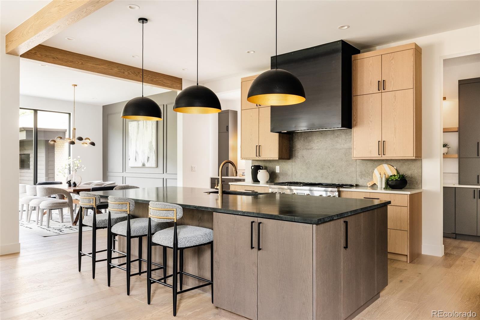 2435 S Josephine Street