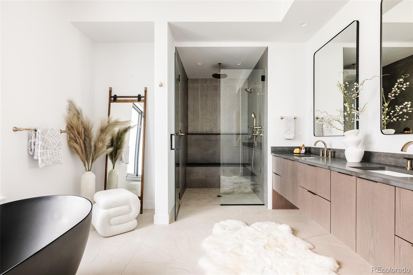 2435 S Josephine Street