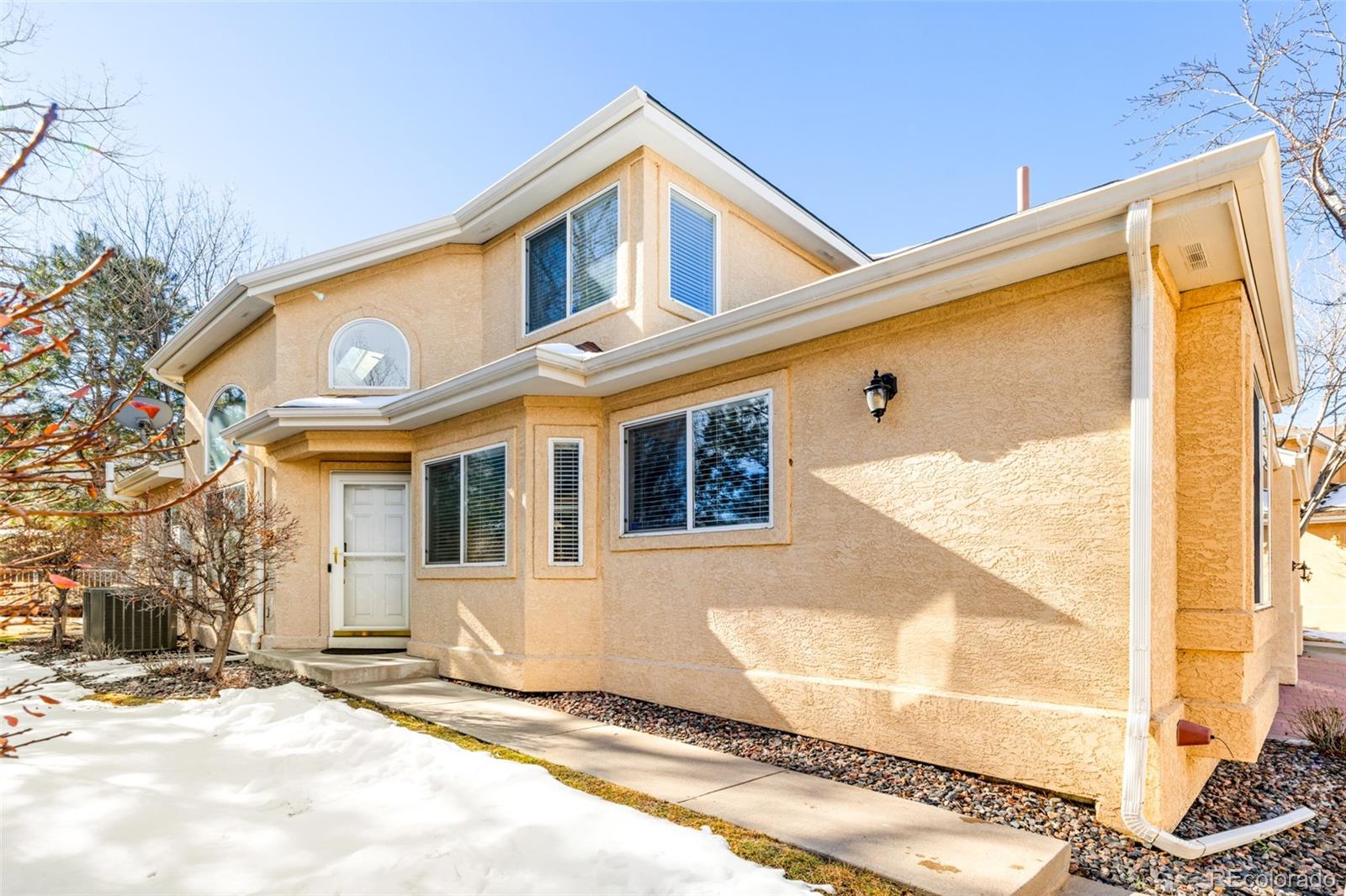2454 S Scranton Way