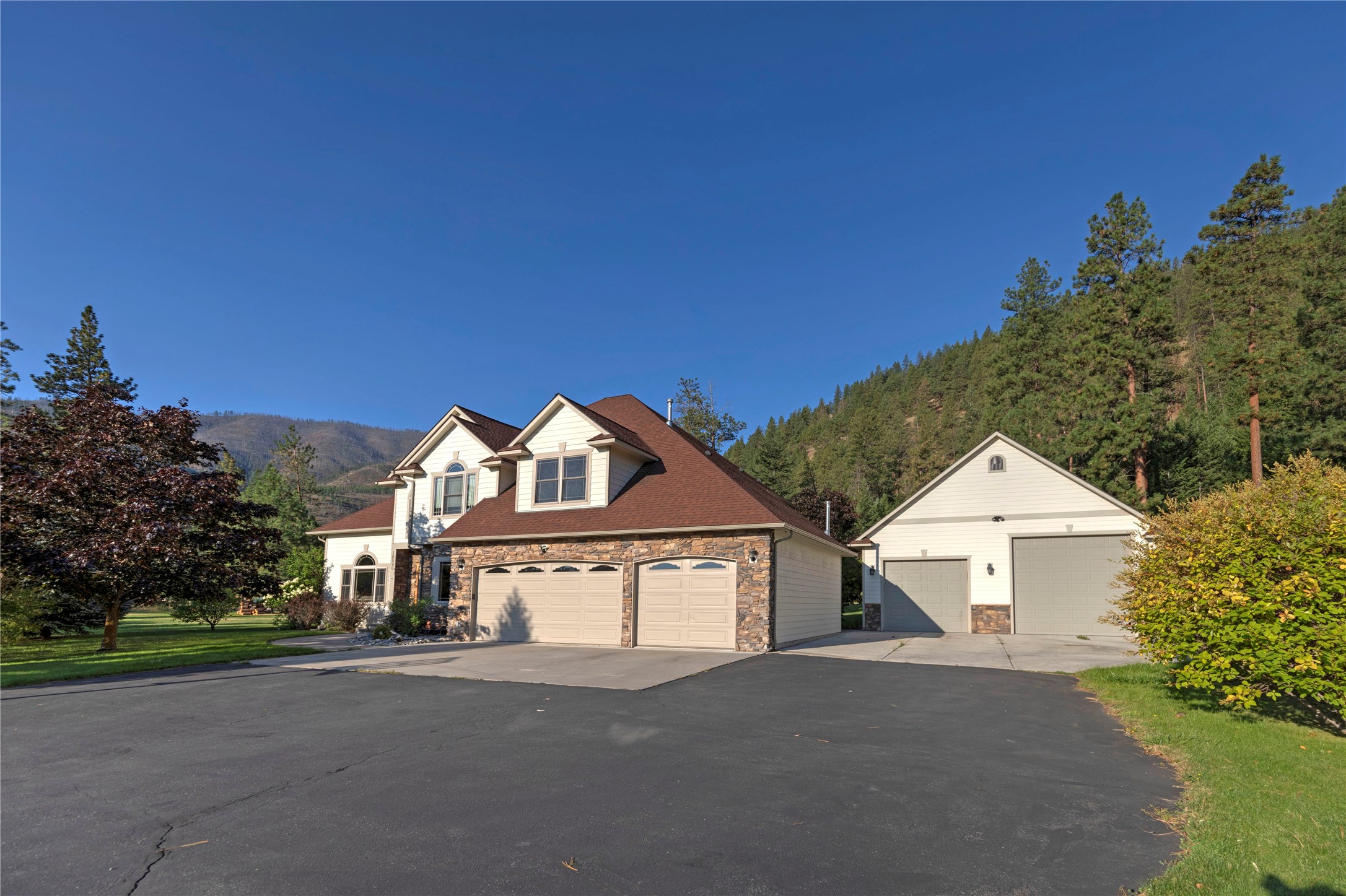 10596 Nez Perce Loop