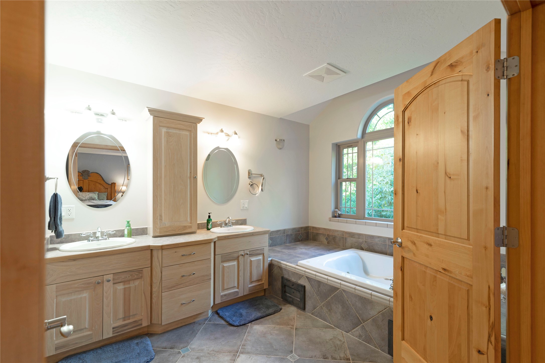 10596 Nez Perce Loop