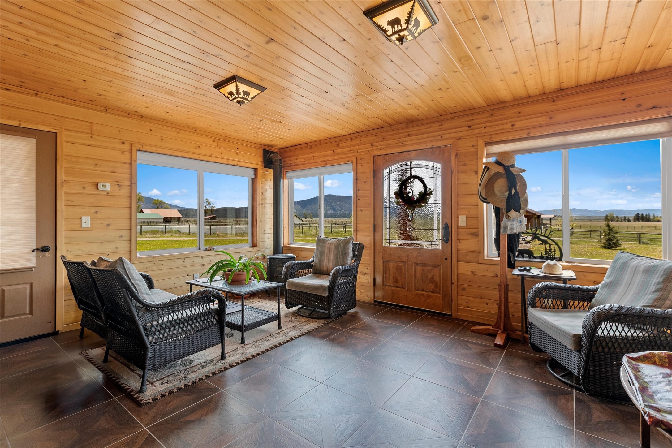 NHN Rolling Dog Ranch Lane