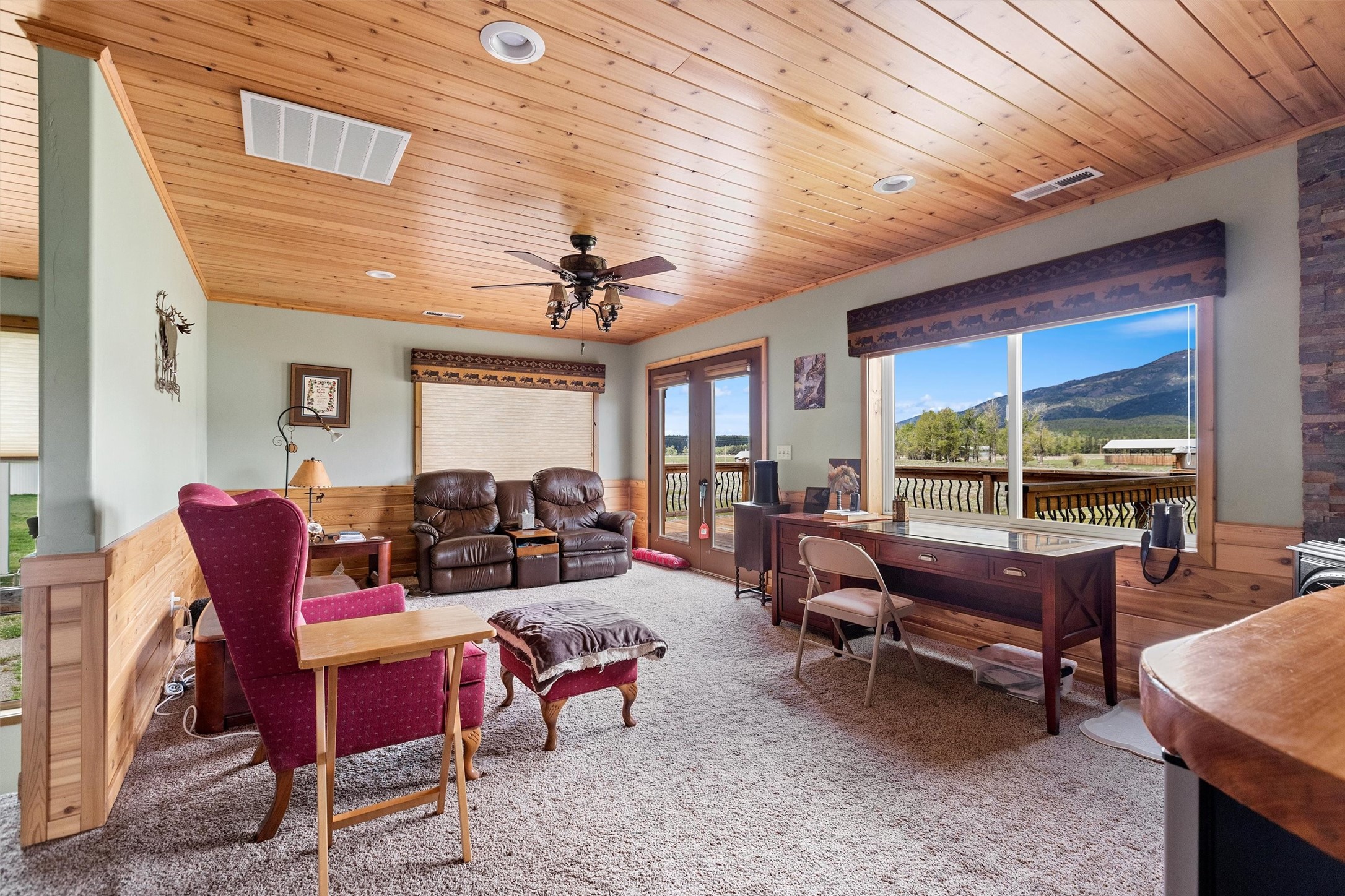 NHN Rolling Dog Ranch Lane