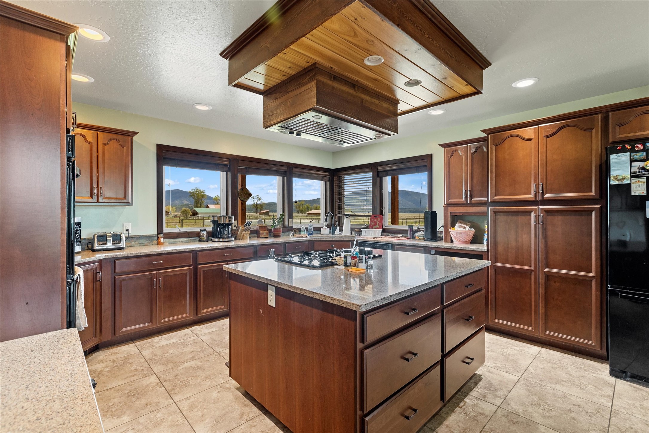 NHN Rolling Dog Ranch Lane