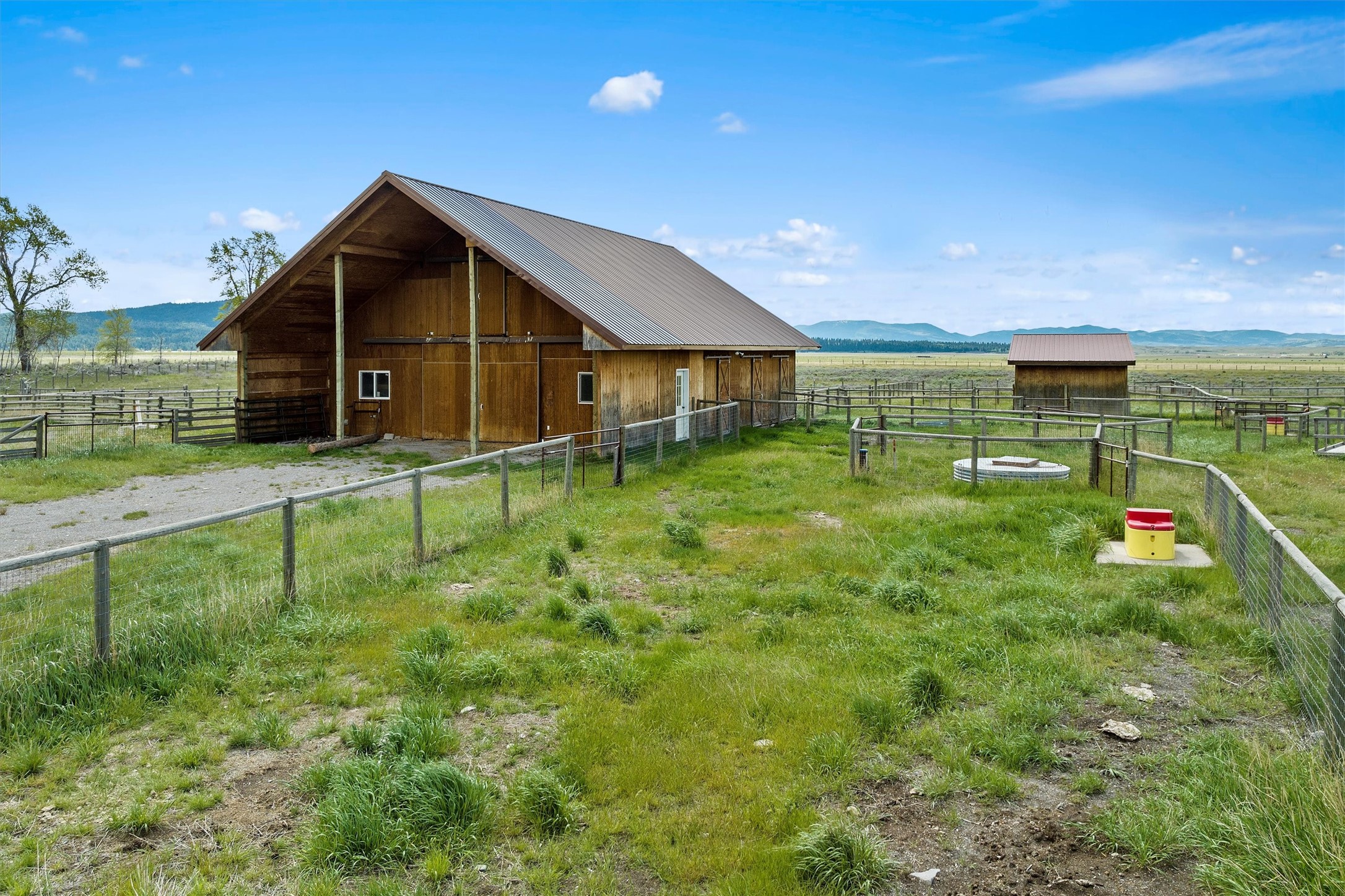 NHN Rolling Dog Ranch Lane