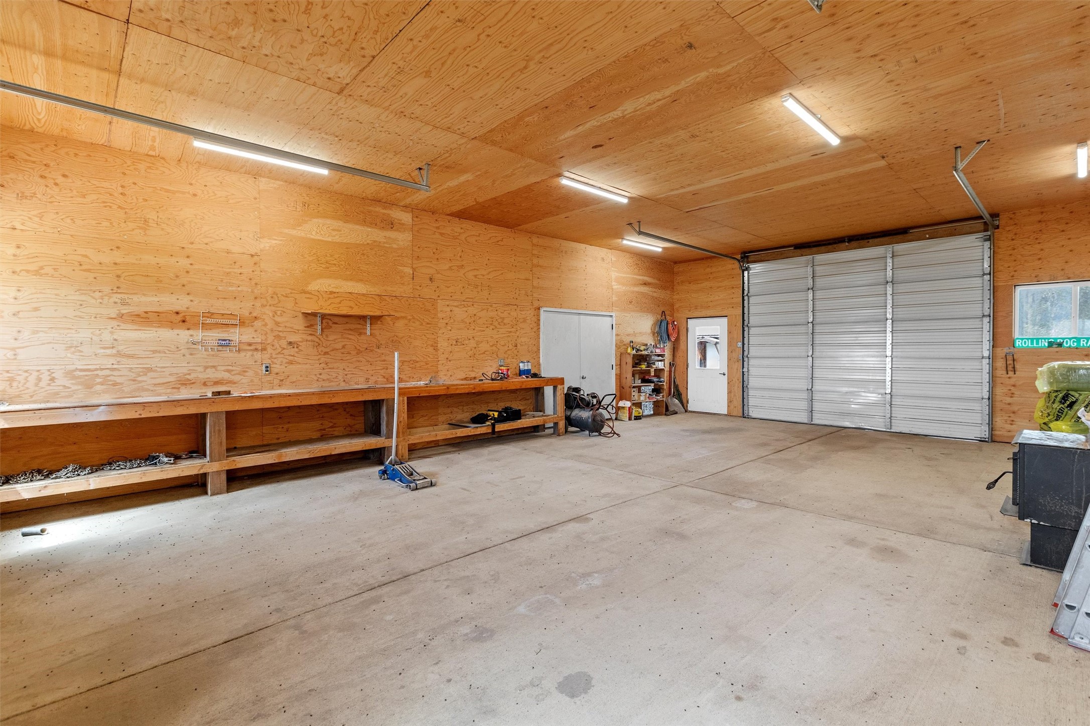 NHN Rolling Dog Ranch Lane