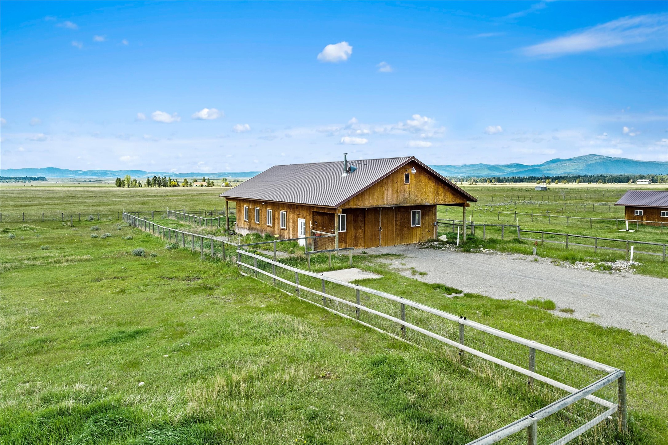 NHN Rolling Dog Ranch Lane