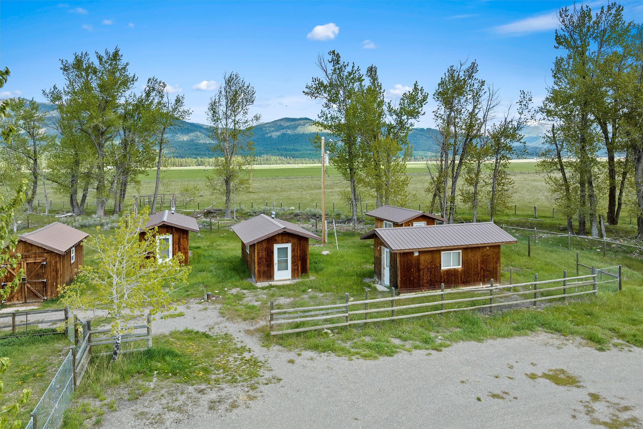 NHN Rolling Dog Ranch Lane