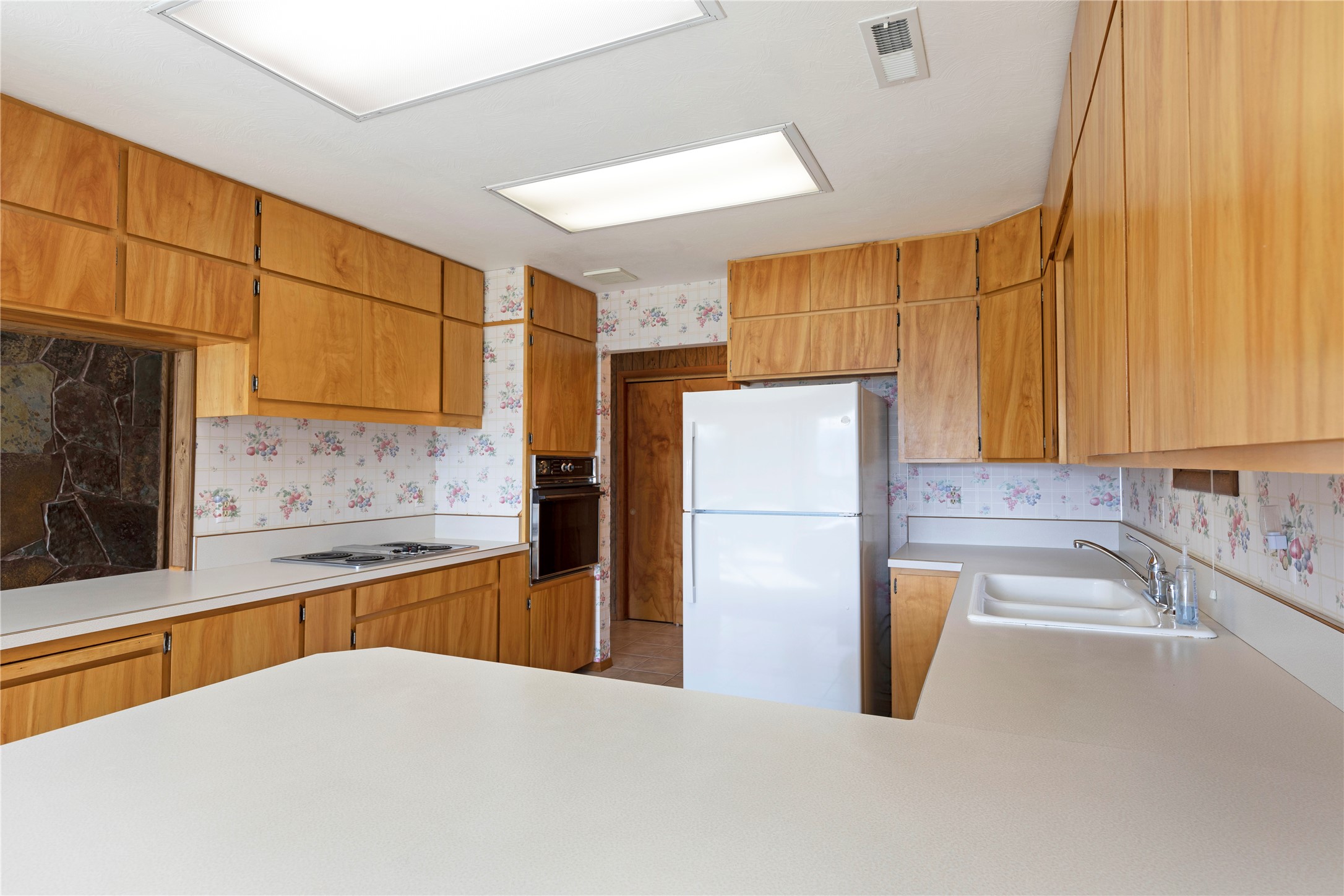 31402 Rocky Shores & 32162 Rocky Point Road Lane