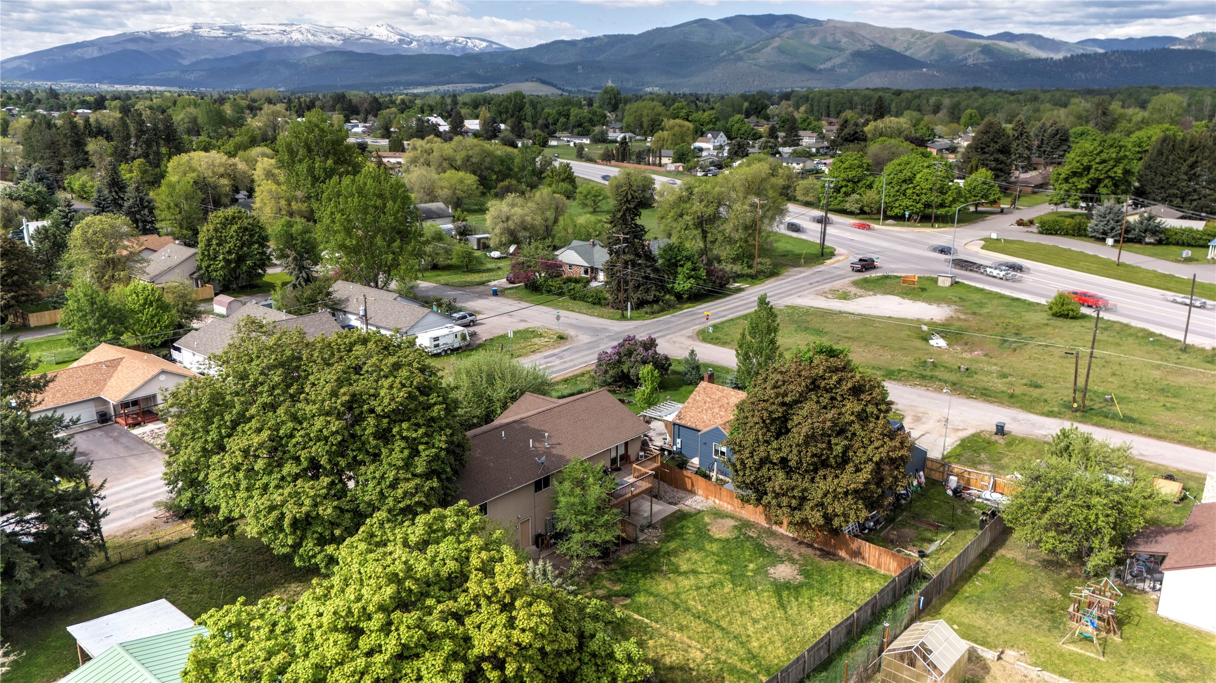 2360 River Road 2