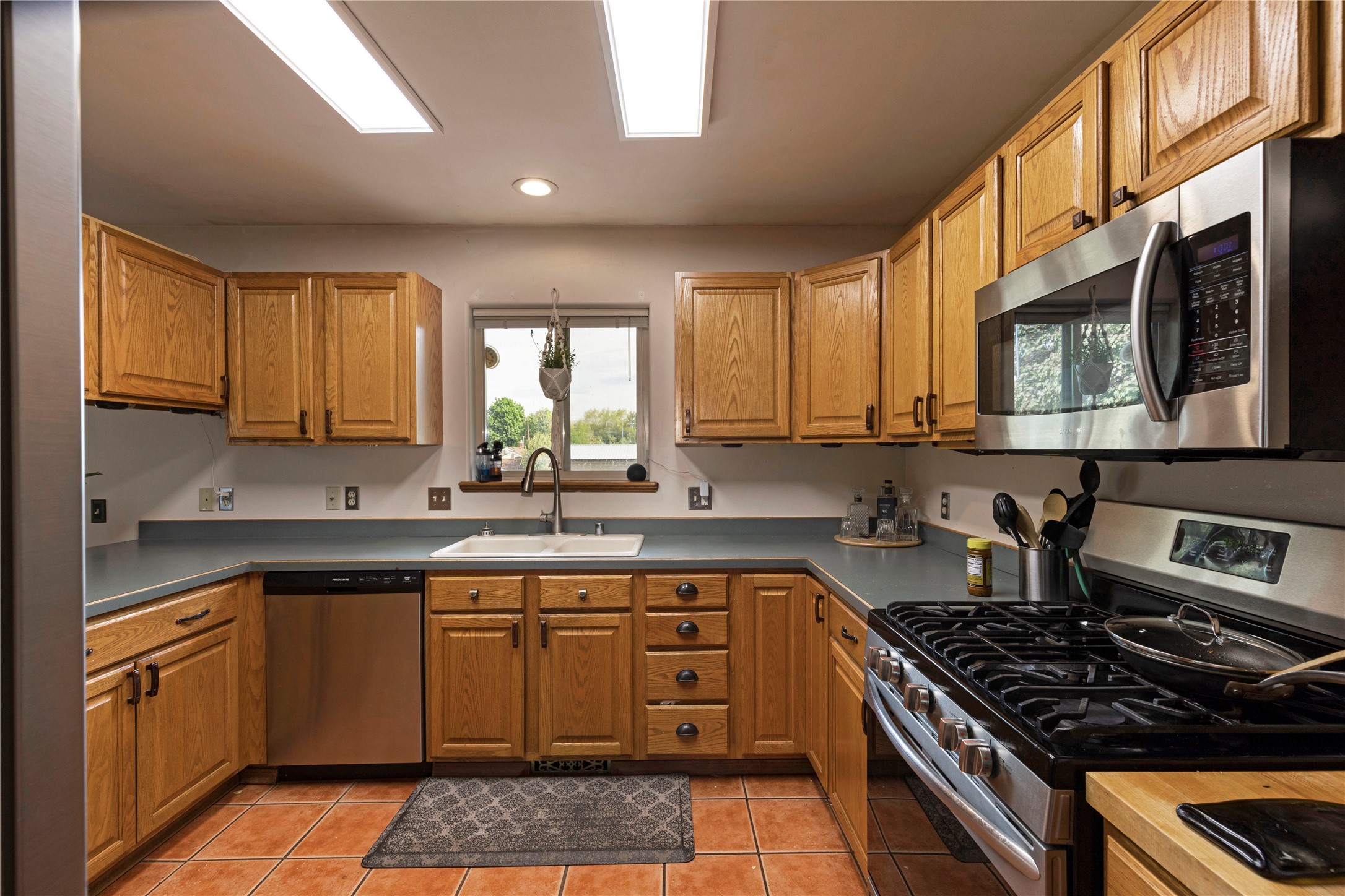 2360 River Road 2