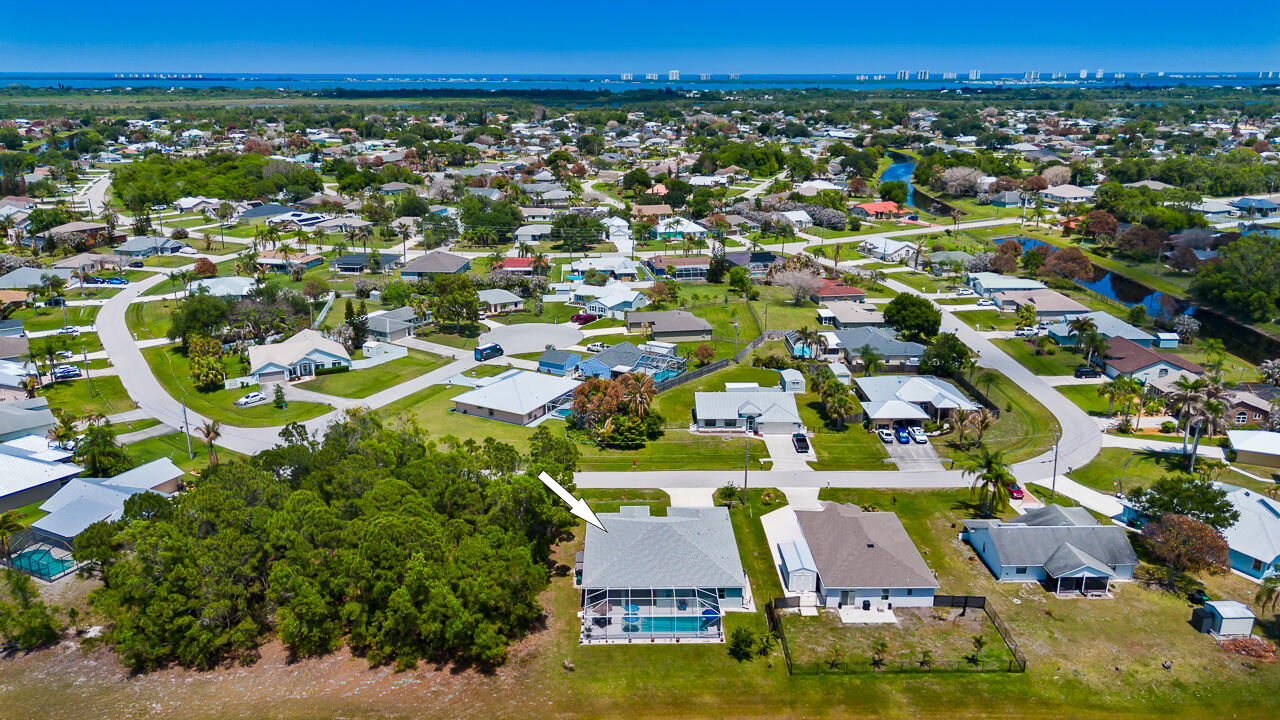 2549 SE Lyman Circle, Port St. Lucie