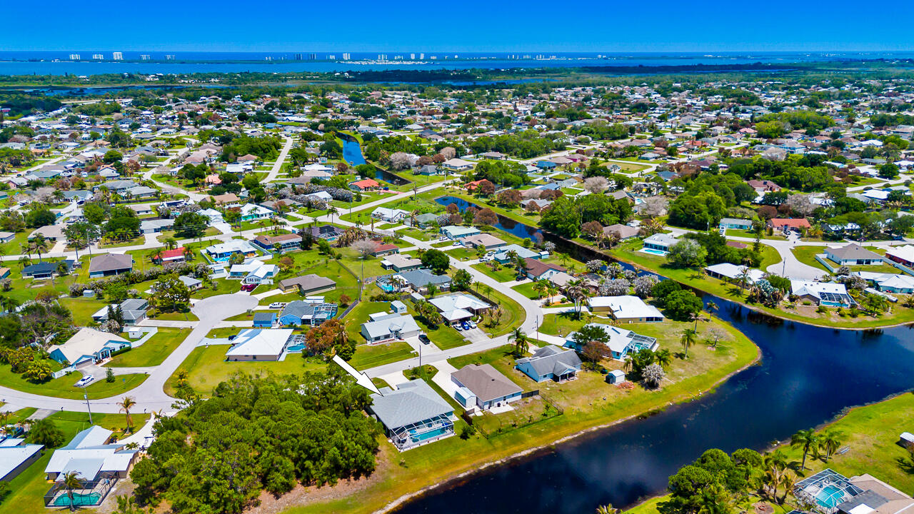 2549 SE Lyman Circle, Port St. Lucie