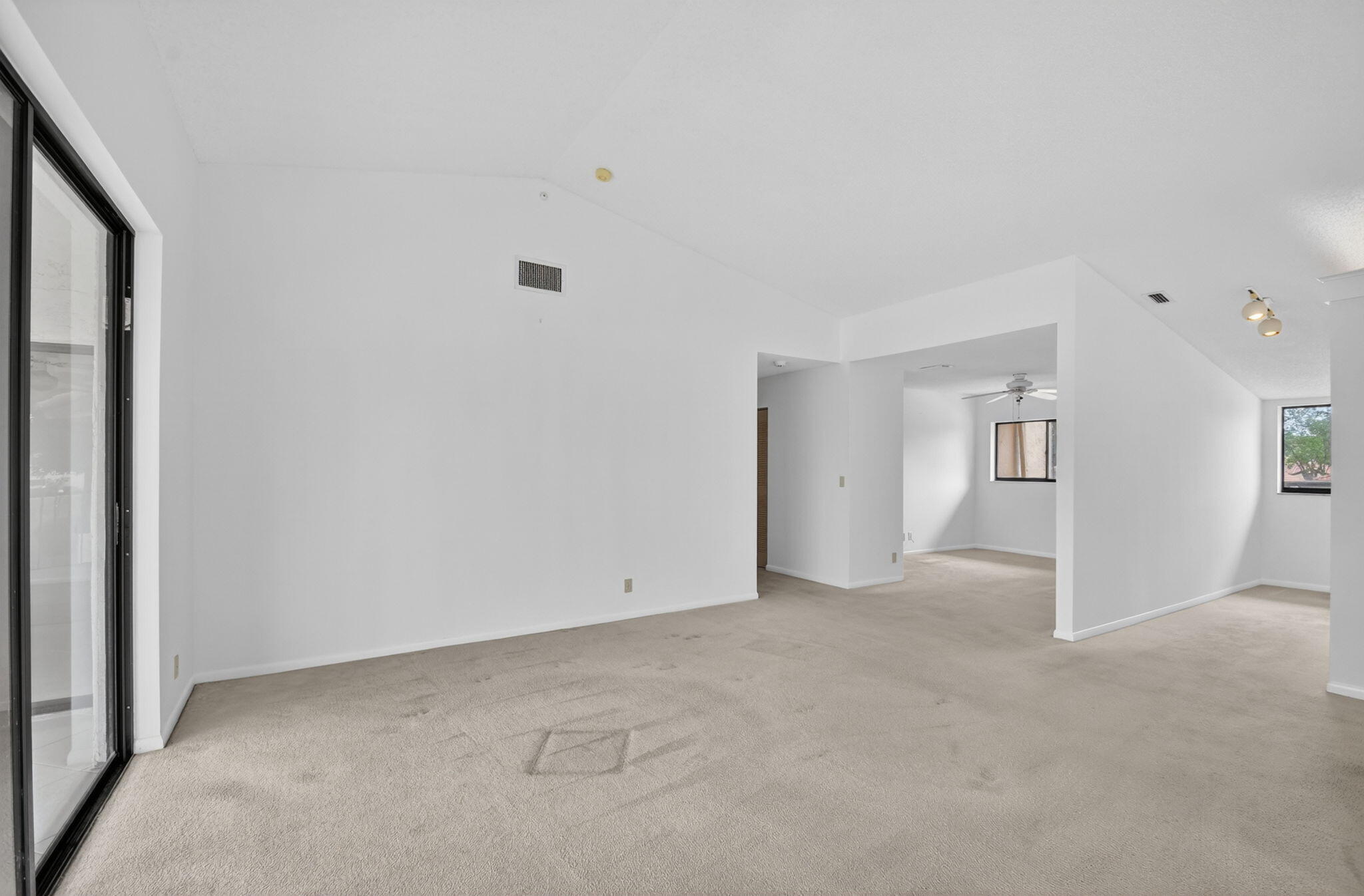 10231 N Circle Lake Drive 201