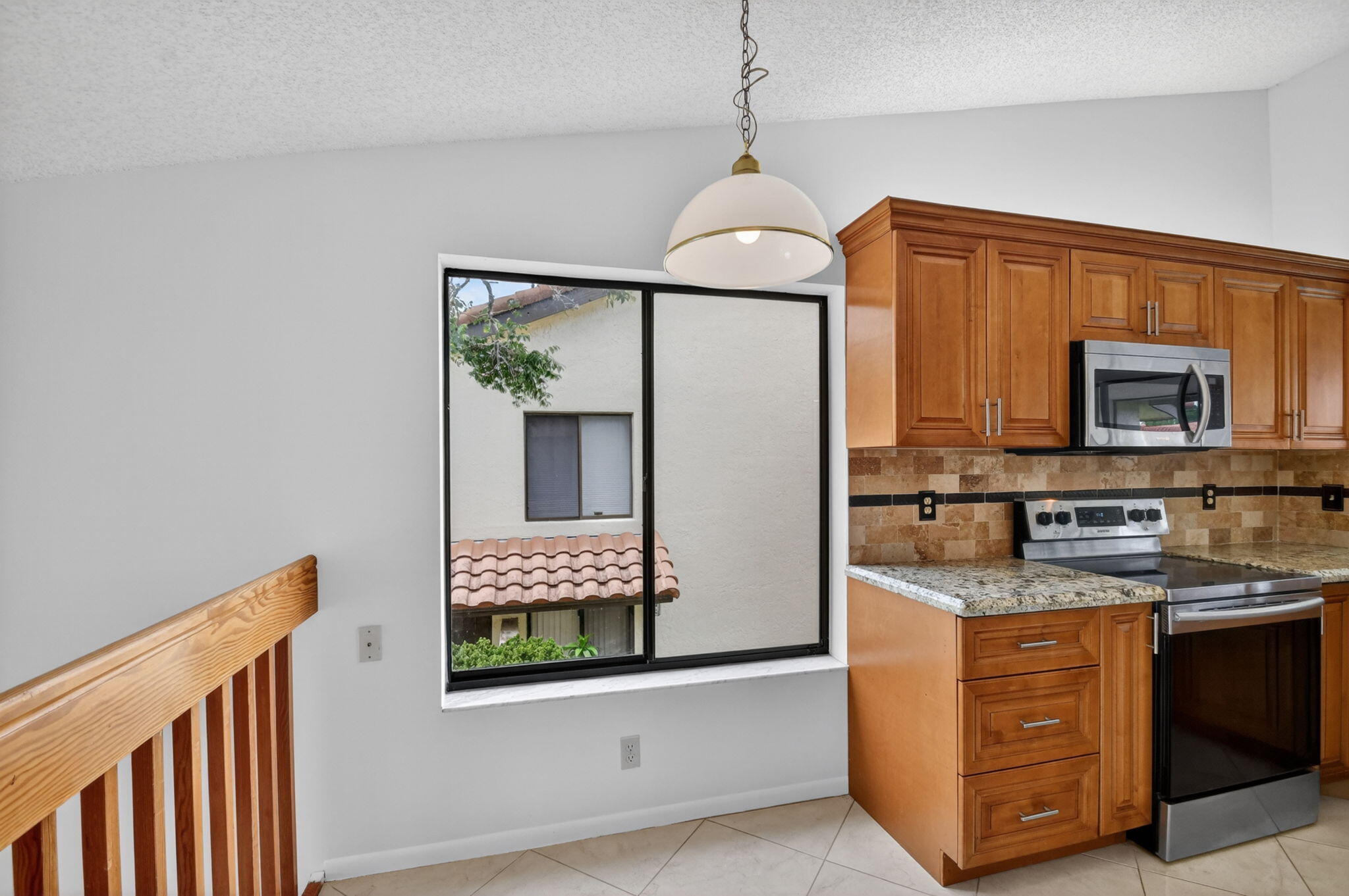 10231 N Circle Lake Drive 201