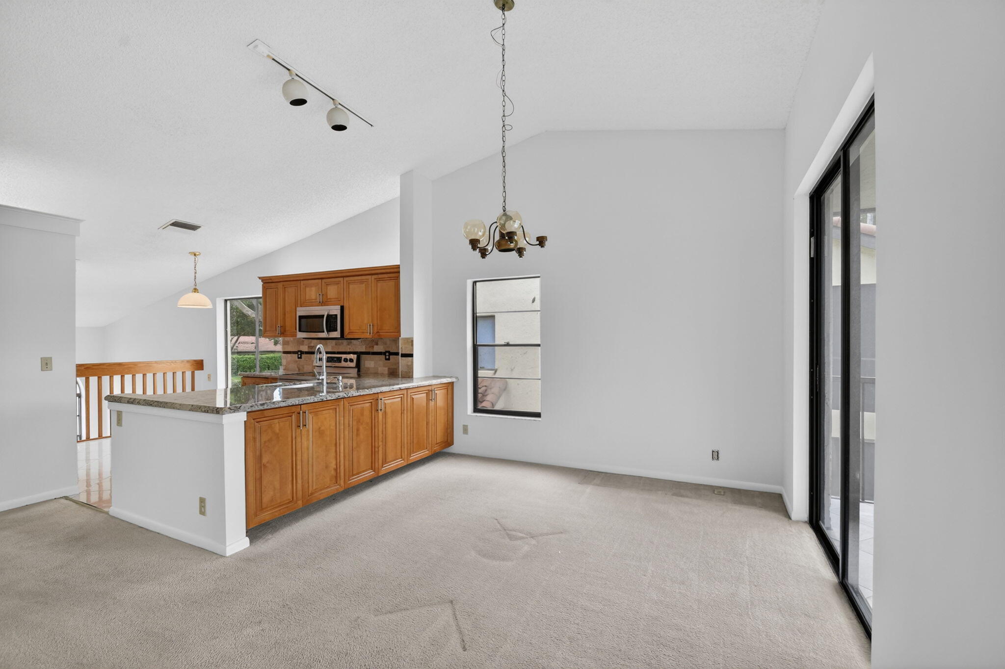 10231 N Circle Lake Drive 201