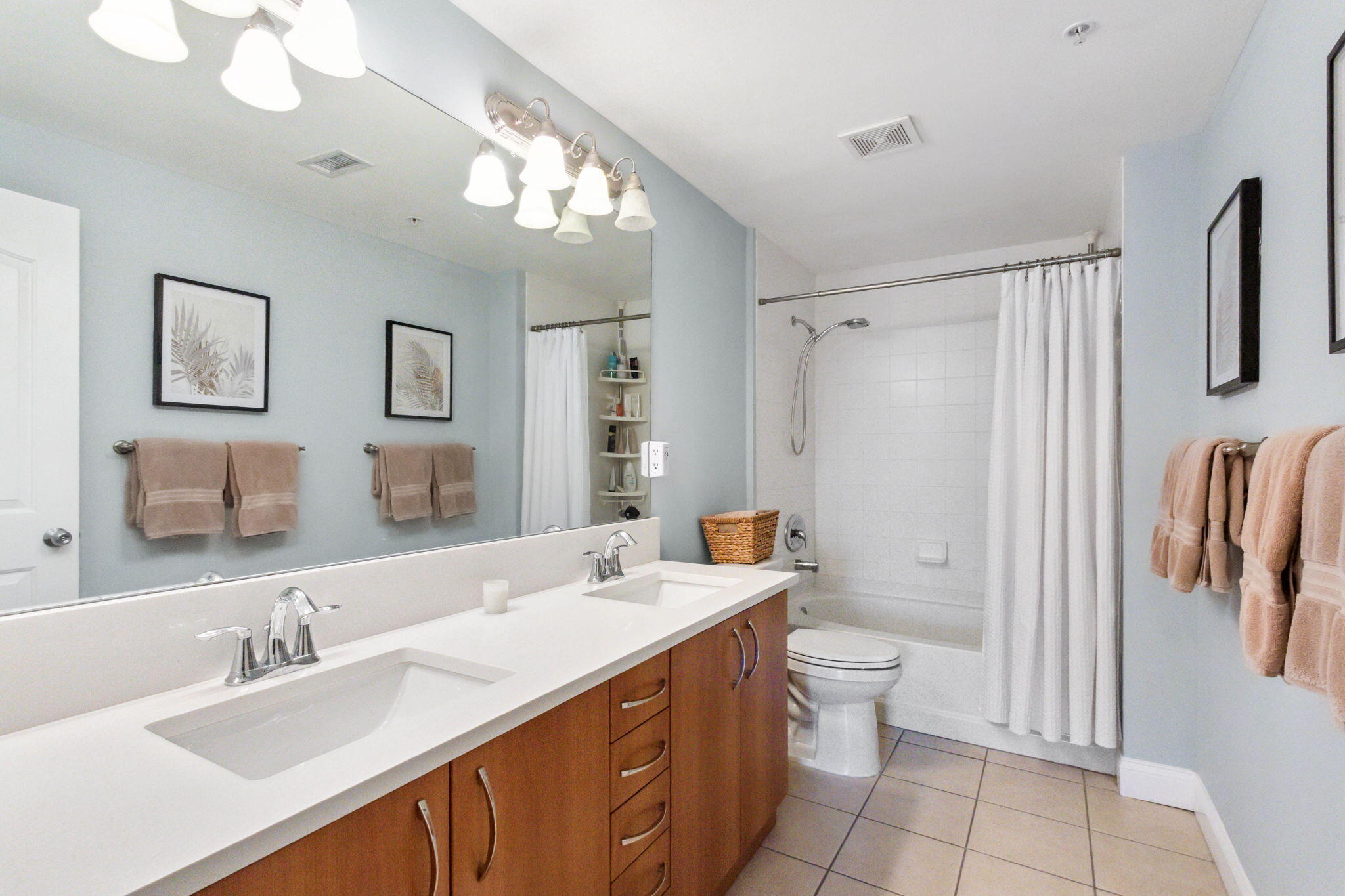 255 NE Third Avenue, 2309