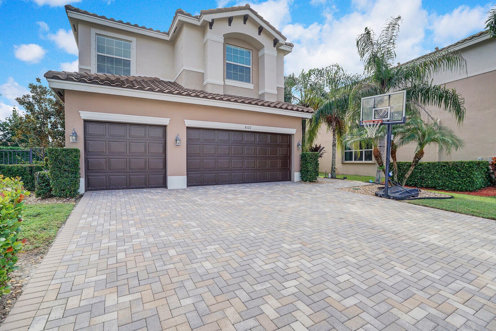 8122 Santalo Cove Court