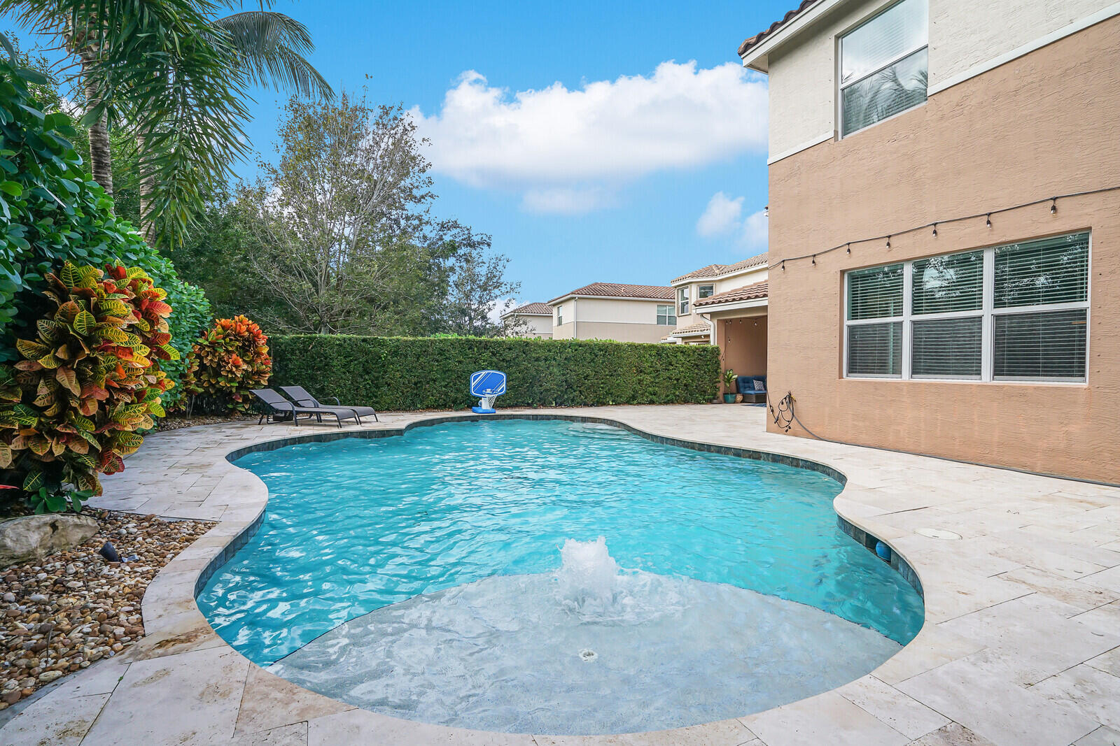 8122 Santalo Cove Court