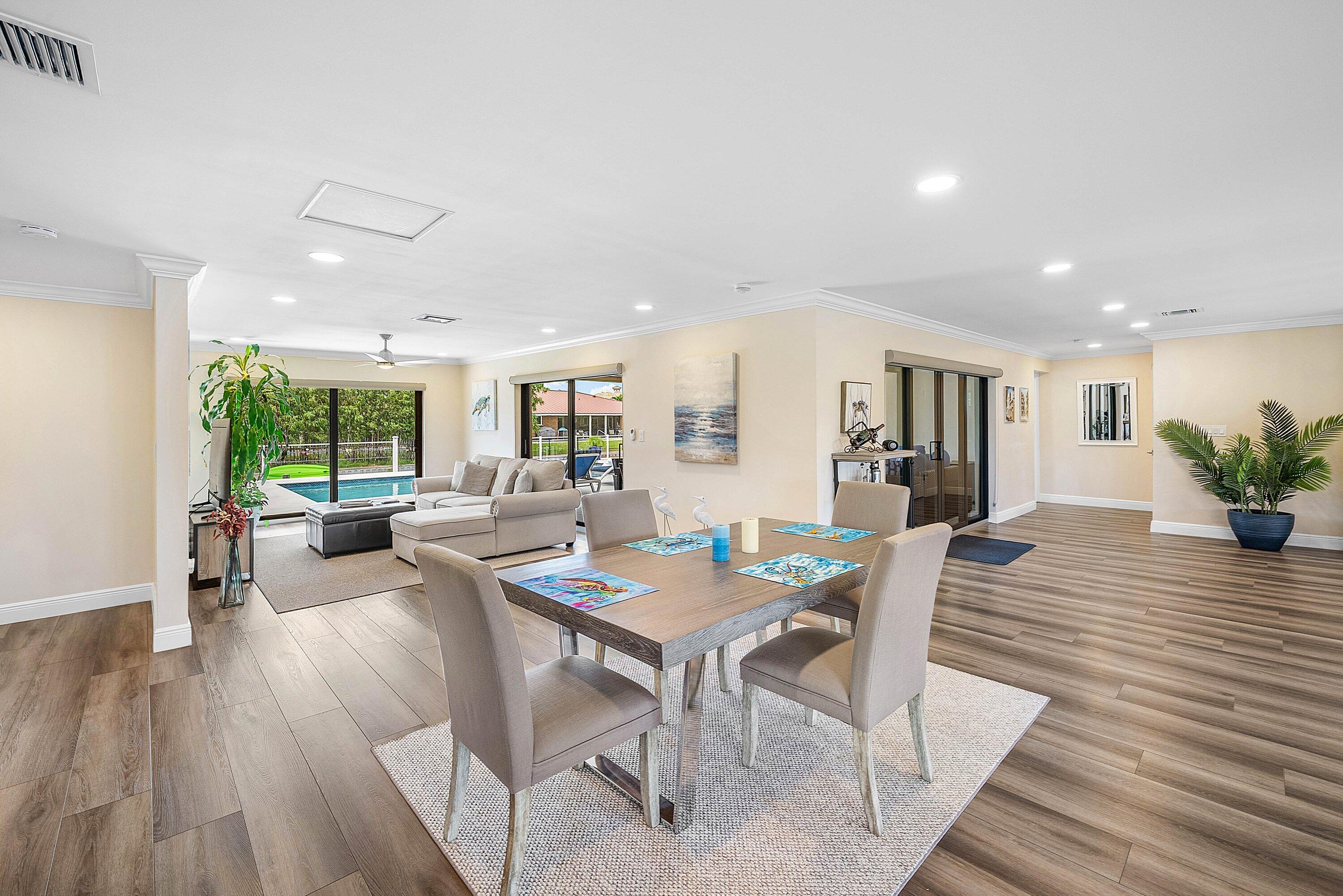 6853 Bayshore Drive