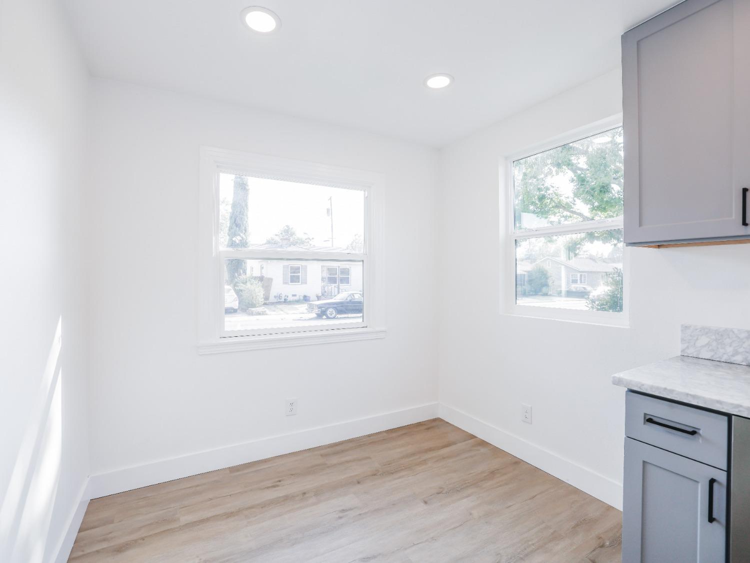 3435 Truckee Way