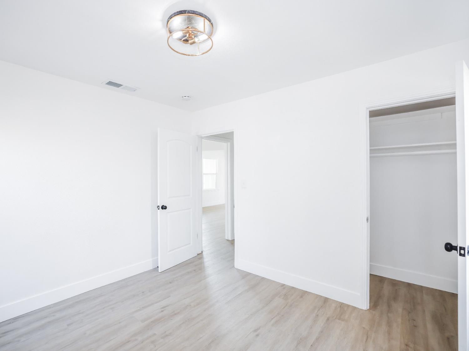 3435 Truckee Way