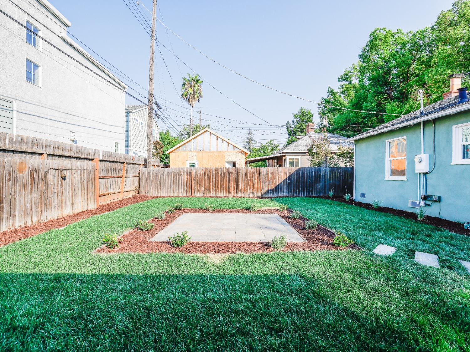 3435 Truckee Way