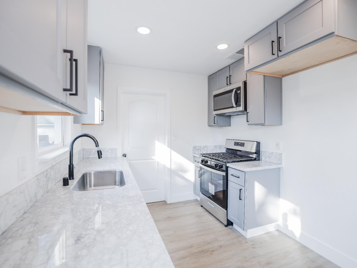 3435 Truckee Way