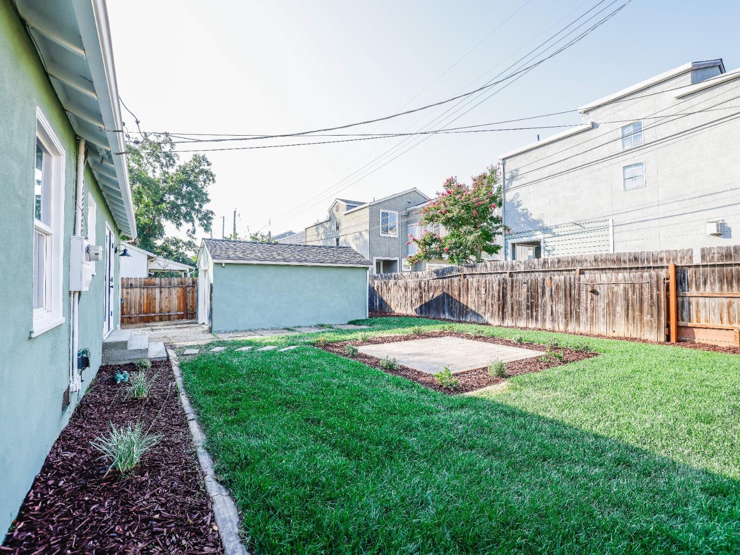 3435 Truckee Way