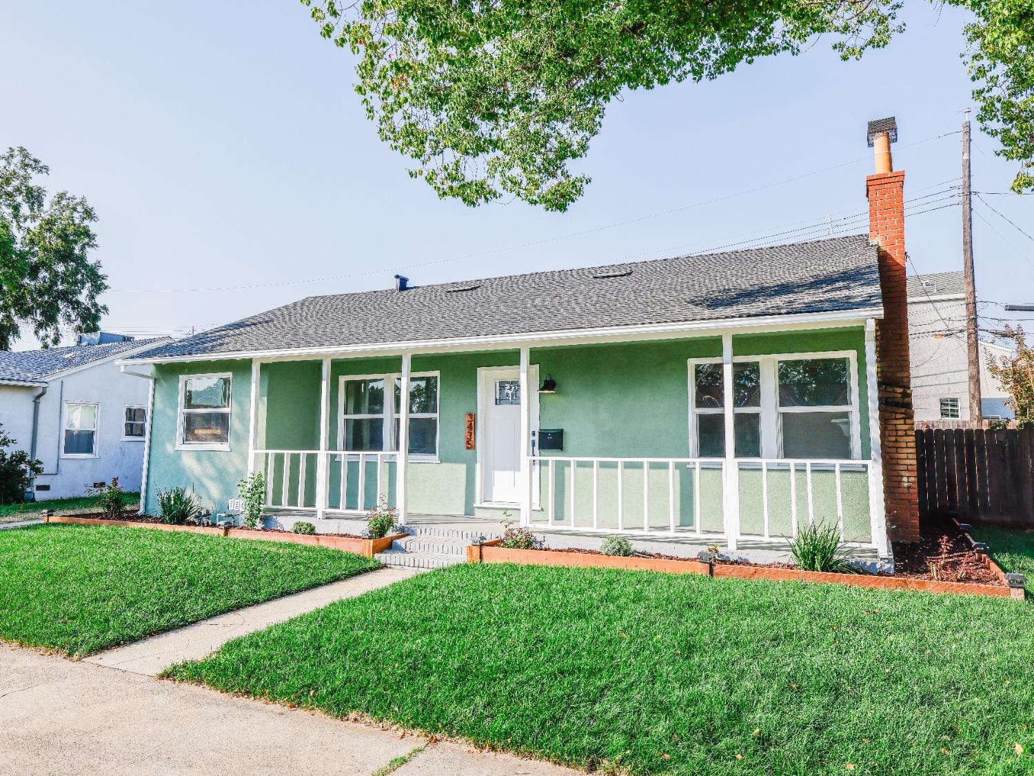 3435 Truckee Way